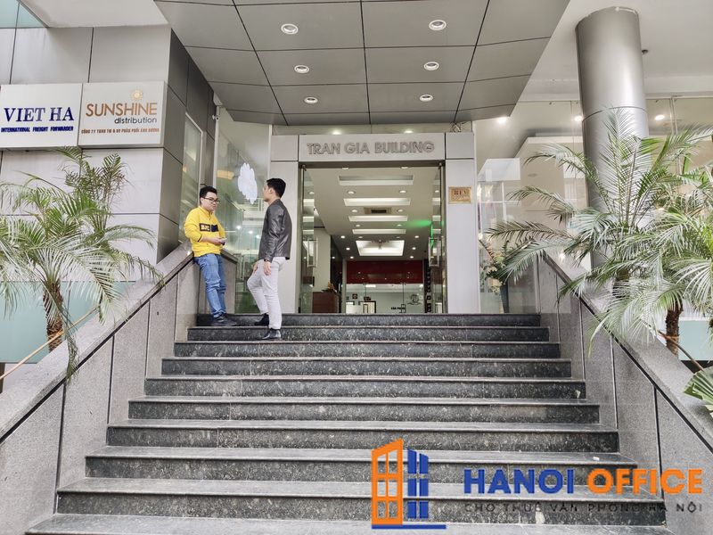 https://www.hanoi-office.com/cua-vao-tran-gia-building.jpg